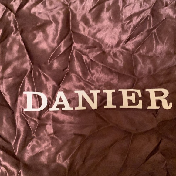 Daniel Satin Dust Bag - Picture 2 of 6